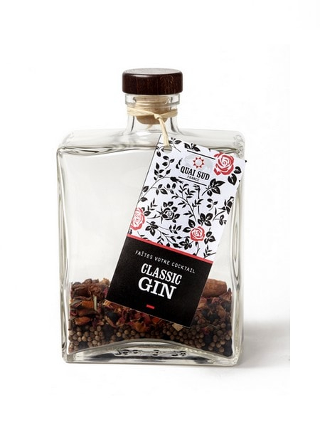 classin gin cocktail mix in carafe